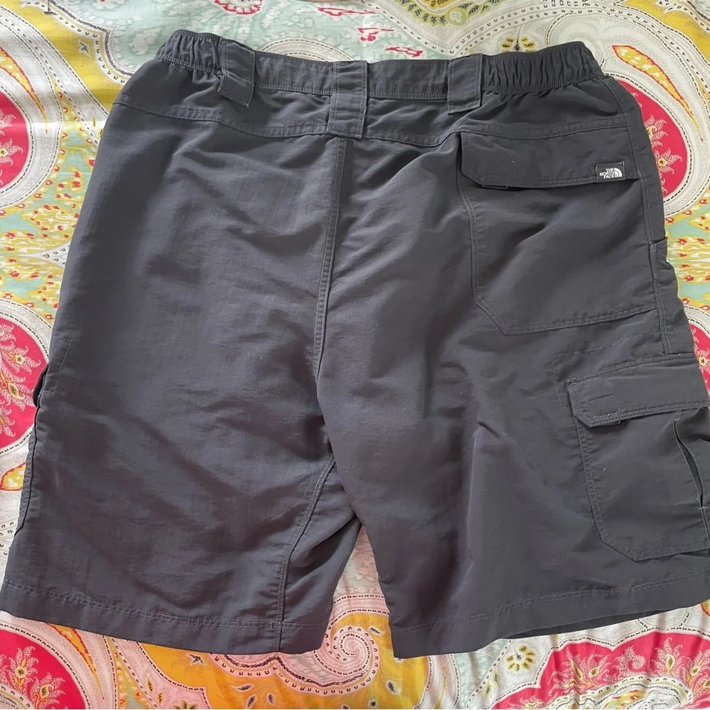 The North Face Men's Charcoal Cargo Shorts